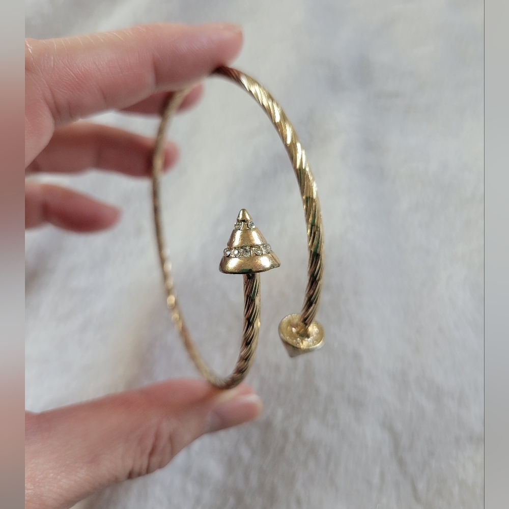 EUC Elegant Gold Tone Open Coil Spiked Bangle Bracelet - Picture 2 of 9